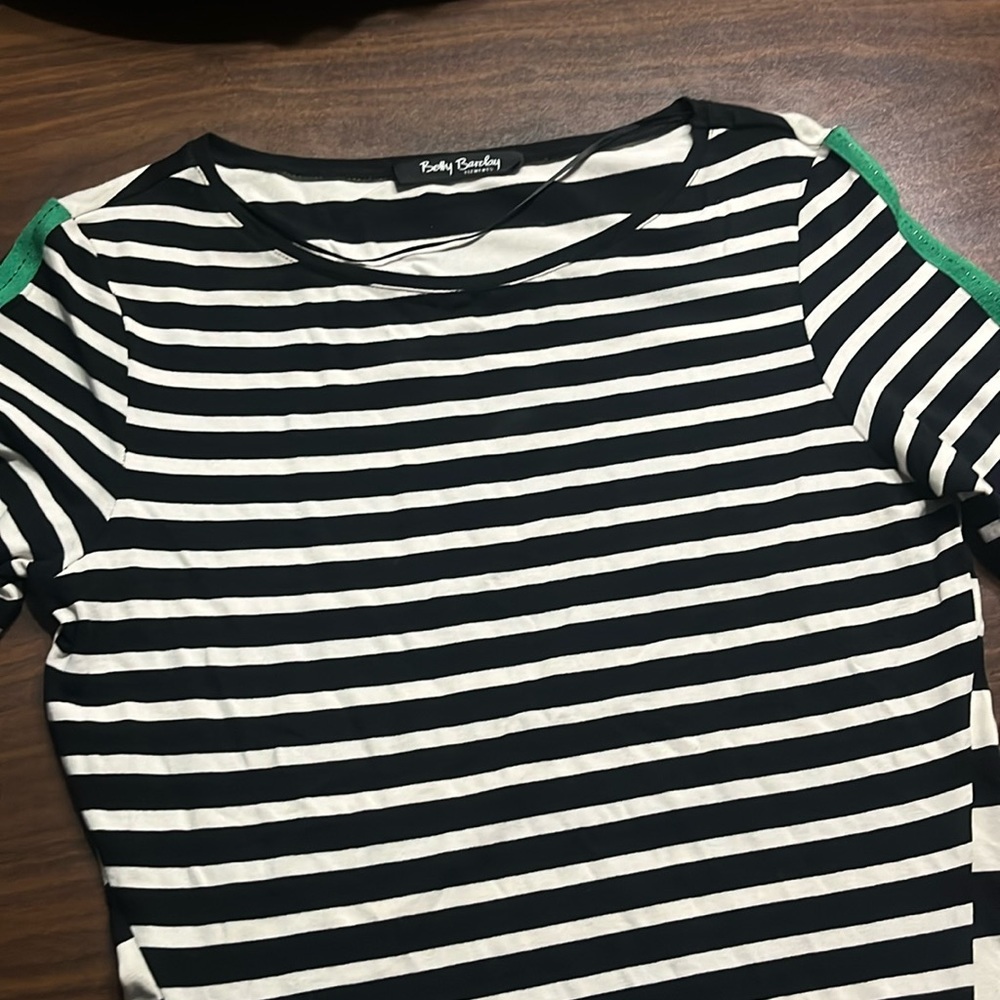Black and White Stretch Top